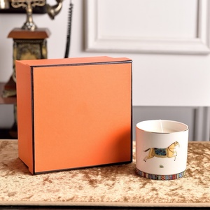 Vela Aromática de Cera de Soya de Lujo para Relajarse y Disfrutar, Ecológica, Ideal para Regalo - Product Image 2