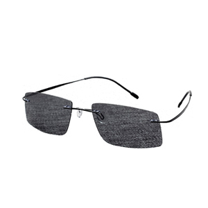 Nouvelles lunettes de soleil polarisées pour hommes tendance 2021, style <span class=keywords><strong>Matrix</strong></span>, design de marque, monture en titane à mémoire de forme - Product Image 1