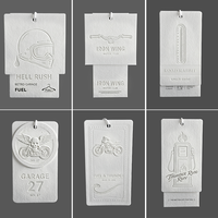 Étiquettes suspendues personnalisées avec logo, finition mate gaufrée, estampage à chaud, étiquettes de luxe, cartes de visite, étiquettes suspendues gaufrées