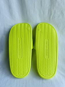 Sandali Estivi da Donna Verde Fluorescente con Suola in EVA e Tomaia in Plastica, Taglie 36-41 - Product Image 2