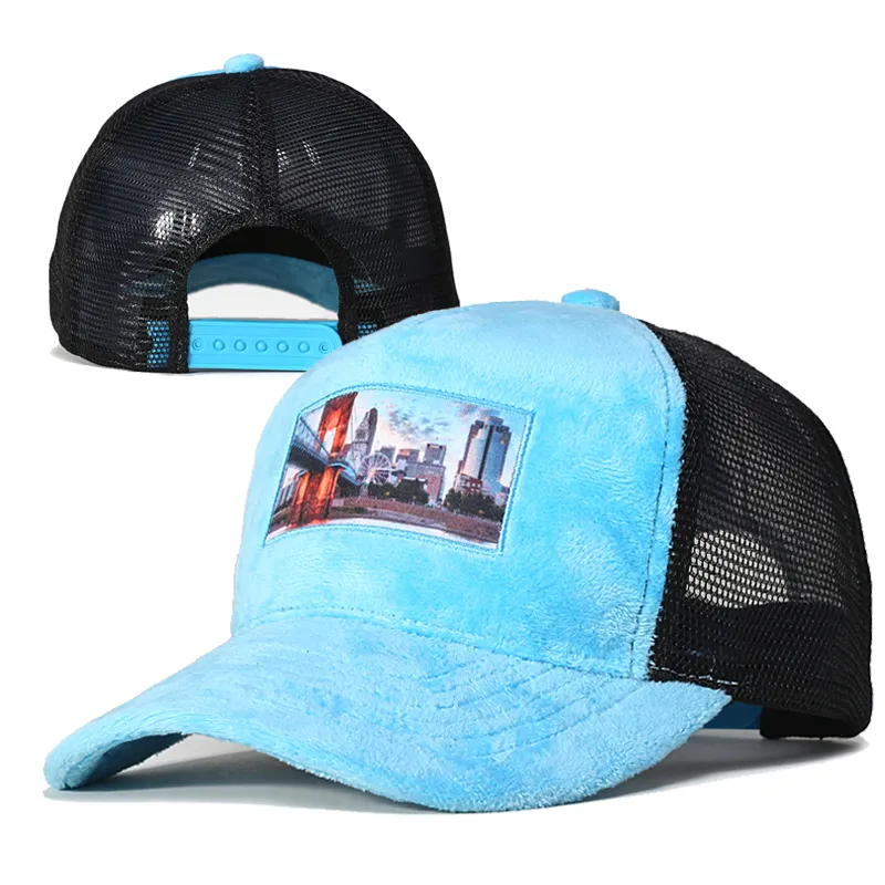 Hochwertige 5 Panel gebogene Krempe Digitaldruck Applique Patch Fuzzy Mesh Samt kappe Custom Velvet Baseball Trucker Hut