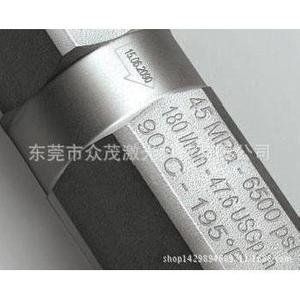 เครื่องเลเซอร์ไฟเบอร์สำหรับทำเครื่องหมาย 10w 20w แบบตั้งโต๊ะ ความแม่นยำสูง หัวทำเครื่องหมาย Raycus อุปกรณ์เข้ารหัสวันที่ - Product Image 1