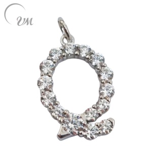 จี้ตัวอักษรเงินแท้ 925 รุ่นคลาสสิกจาก UM Jewelry สำหรับผู้หญิง เด็ก ของขวัญวันครบรอบ วันแต่งงาน และโอกาสพิเศษต่างๆ - Product Image 1