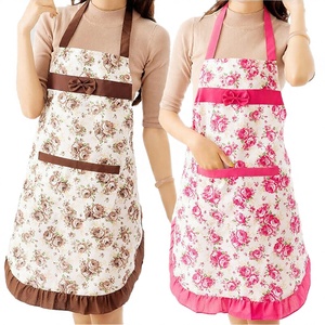 Tablier de taille personnalisé pour femme en polyester effet peau de pêche, écologique, imprimé floral tendance, avec volants, nœud et poches, logo personnalisé - Product Image 2