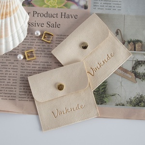 Bolsa de Embalaje de Microfibra de 8*8cm Color Albaricoque con Botón, Ideal para Regalos, Joyería, Precio Económico, Venta Caliente - Product Image 5