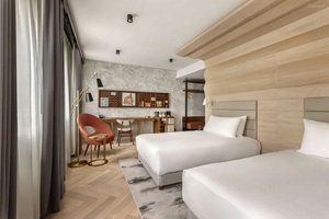 Meubles de chambre d'hôtel de luxe sur mesure, ensemble de lit rembourré contemporain, fabricant certifié CE ISO, B2B - Product Image 2
