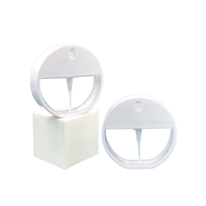 Flacon vaporisateur de parfum corporel mini rechargeable, transparent, en plastique, format <span class=keywords><strong>poche</strong></span>, avec porte-clés, cosmétique parfumé <span class=keywords><strong>vide</strong></span>, <span class=keywords><strong>carré</strong></span> personnalisable - Product Image 1