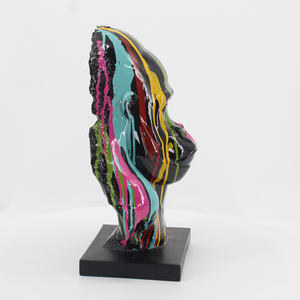 Statue d'art abstrait moderne Statues colorées en résine Sculptures de gorilles en résine pour table et décoration intérieure - Product Image 2