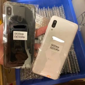 Smartphone Android all'Ingrosso a Basso Prezzo, Qualità A+ Simile a A10, Modelli A01 A02s A5 A6 A70 A11 A12 A13 A20 A21 <span class=keywords><strong>A30</strong></span> - Product Image 3