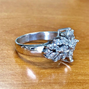 Anello con Diamante F1173 Taglio Marquise, Diamanti Naturali, Gioiello Romantico da Donna per Fidanzamento - Product Image 4