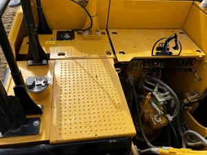 Cat320E รถขุดมือสองรถตัก320E แมวมือสองยี่ห้อ320D รถขุดตีนตะขาบ CAT320ญี่ปุ่น - Product Image 2