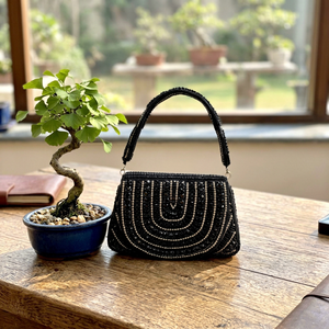 Pochette de soirée noire de luxe classique pour femme, qualité supérieure, avec chaîne détachable, en coton imperméable, élégante, ornée de strass, pour les fêtes - Product Image 1