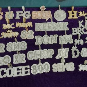 Yu Ying OEM/ODM, Colgante de Moissanita Personalizado en Plata de Ley 925 Chapada en Oro con Moissanita GRA - Product Image 4