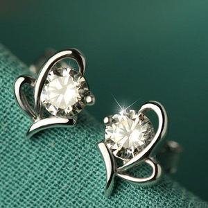 Orecchini a Perno Delicati a Forma di Farfalla e Fiore per Donne, Gioielli di Moda Delicati e Piccoli, Vendita all'Ingrosso - Product Image 2