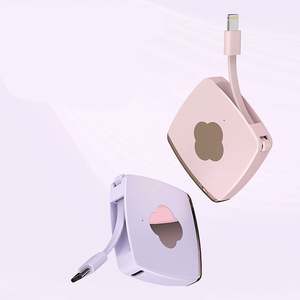 <span class=keywords><strong>2023</strong></span> nouveau design privé avec câble de charge et dragonne charge rapide 2000mah <span class=keywords><strong>mini</strong></span> porte-clés portable mignon banque d'alimentation - Product Image 2