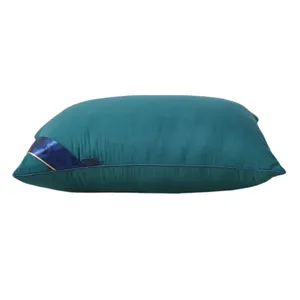 사용자 정의 잠자는 침대 베개 쿠션 100% 폴리 에스테르 직물 흰색 뜨거운 판매 도매 호텔 베개