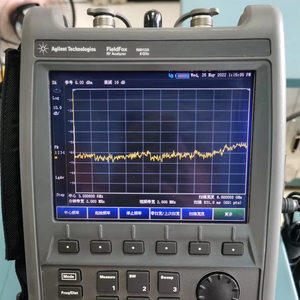 Analizador de RF Portátil Keysight N9912A FieldFox de 4 GHz y 6 GHz para Instrumentos de Prueba - Product Image 1
