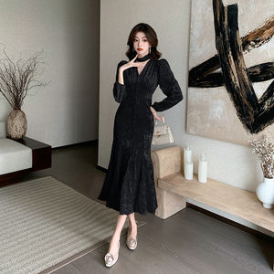 Vestido Maxi de Otoño con Cuello en V y Estilo Sirena para Mujer, Vestido de Encaje Estilo Imperio - Product Image 4