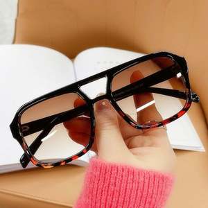 Nuevas Gafas de Sol Retro 2022 con Montura de PC, Doble Puente, para Mujer, Diseño Cuadrado de Piloto, Color Negro Leopardo - Product Image 3