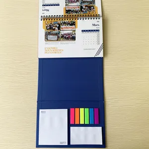 Calendario de escritorio de papel plegable de impresión personalizada con bloc de notas adhesivo Calendario de mesa de escritorio 2024