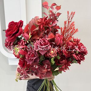 Flor Artificial de Seda Roja de una Sola Rama, 50g, Decoración para Interiores y Exteriores, Accesorios para Bodas y Hogar - Product Image 2