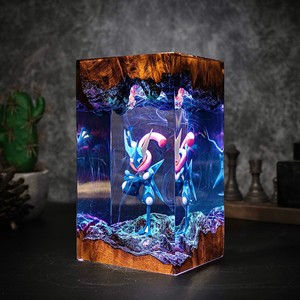 Figurine en résine époxy Pokémon Kaga Ninja Frog, artisanat en résine et bois, lampe de nuit en résine - Product Image 1
