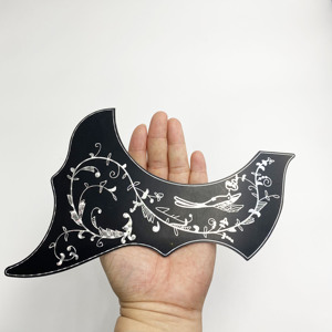 Piastra Protettiva Speciale per Chitarra Acustica Folk con Motivo Floreale Nero e Argento, Antigraffio, per Chitarre da 40-41 Pollici - Product Image 5