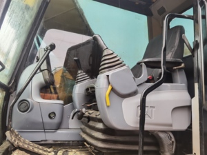 Excavadora Cat 320D Usada Popular con Cucharón y Martillo (Accesorios Opcionales), Pocas Horas de Uso, Reacondicionada - Product Image 5