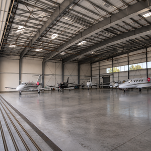 Hangar Industriel Métallique avec <span class=keywords><strong>Toiture</strong></span> et Bardage Isolés en Option pour Stockage Aéronautique et Maintenance – Fabricant Direct - Product Image 6