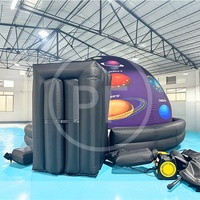 Dôme de planétarium de tente de salle de cinéma gonflable extérieure de haute qualité PVC et nylon avec modèle d'arc gonflable de ventilateur accessoire