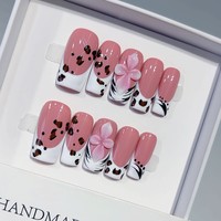 Lot de 10 faux ongles carrés faits main, base rose, pointe blanche, imprimé léopard, motif floral 3D, pour fiançailles