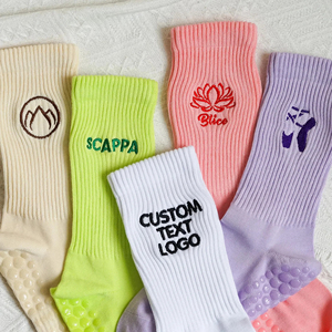 Nhà Máy Dệt Kim Bán Buôn Của Phụ Nữ Pilates Chống-Trượt Dưới Thoáng Khí Crew Biểu Tượng Tùy Chỉnh Mô Hình Thêu Vớ Yoga - Product Image 2