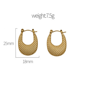 Geometric Cuff Earrings Titanium Steel U-Shaped Ear Cuffs For Women Casual Style Gold And Silver Tone - Product Image 4