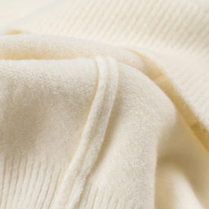 2025 hiver nouvelle conception de couleur unie tridimensionnelle ours corde broderie lettre Jacquard tricoté gilet - Product Image 6