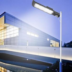 Réverbère extérieur à télécommande <span class=keywords><strong>de</strong></span> la promotion LED Ip65 lampes 50w 100w 150w 200w réverbère <span class=keywords><strong>de</strong></span> jardin <span class=keywords><strong>de</strong></span> style ancien - Product Image 2