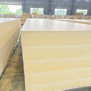 Nhà Máy Bán Tùy Chỉnh UV Melamine Veneer 12Mm 18Mm E0 E1 P2 Hoàn Hảo Cho Kệ Fiberboard Mật Độ Bảng Điều Chỉnh Thông <span class=keywords><strong>MDF</strong></span> - Product Image 3