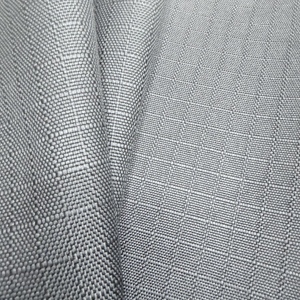 Tissu Oxford 600D enduit PVC Ripstop résistant à l'abrasion et imperméable à prix compétitif pour imperméables et bâches - Product Image 2
