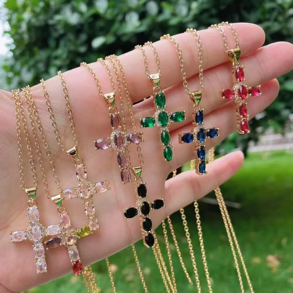Fashion Female Cross Pendants Gold Color Crystal Jesus Cross Pendant Necklace Jewelry For Men/Women Wholesale