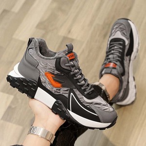 Toptan Su Geçirmez Geri Dönüştürülebilir Kışlık Bağcıklı Büyük Beden Genç Modası Fitness Yürüyüş Tarzı Spor Salonu Spor Ayakkabıları Erkekler İçin - Product Image 4