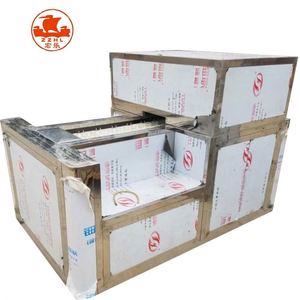 Machine d'épluchage et de dénoyautage de litchi de grande capacité - Product Image 1
