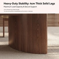 Table à manger moderne de luxe en pierre frittée de travertin de style français vintage, forme goutte d'eau, avec base en bois de frêne massif pour villa