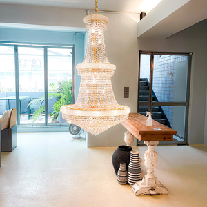 Lámpara Colgante Personalizada para Sala de Estar Candelabro Moderno de Lujo Estilo Imperio Grande para Techo Alto Salón de Banquetes de Hotel Candelabro de Cristal Dorado - Product Image 3