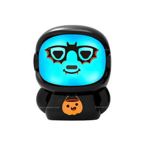 Sản phẩm thiết kế mới 2025 Bluetooth mini Loa thiết kế robot loa mặt thay đổi Robot với màu sắc hơi thở ánh sáng - Product Image 1