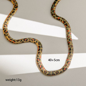 Hip-Hop estilo Melad serpiente estampado hoja moda espiga cadena mujer Acero inoxidable leopardo estampado serpiente hueso cadena collar - Product Image 3