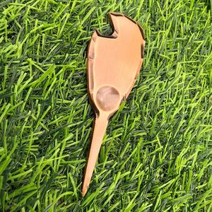 อุปกรณ์เสริมกอล์ฟอเนกประสงค์ ที่ซ่อมแซมสนามกอล์ฟ ทำจากทองแดง พร้อมที่เปิดขวดและที่ซ่อมพื้นสนามกอล์ฟแบบขอบตอก - Product Image 3