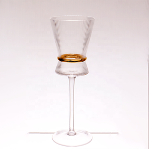 Decantador de Vino de Vidrio Transparente con Cintura <span class=keywords><strong>Dorada</strong></span> y Juego de Copas para Decoración de Mesa de Boda - Product Image 4