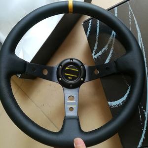 Volante Universale in Pelle Scamosciata da 14'' (350MM) per Corse e Drift con Clacson - Product Image 5