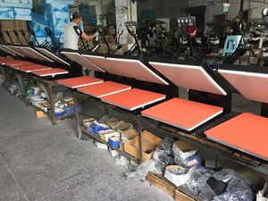 Presse à <span class=keywords><strong>Chaud</strong></span> Électrique Automatique Polyvalente avec Imprimante à Plat pour l'Impression de T-shirts et de Vêtements – Nouveauté - Product Image 6