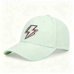 Gorras Deportivas Personalizadas de 6 Paneles de Poliéster de Secado Rápido con Orificios Cortados con Láser, Gorras Deportivas Transpirables Perforadas, Gorras de Béisbol - Product Image 3