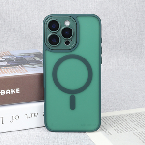 Étui de téléphone magnétique tout compris à pores fins et toucher doux, adapté aux iPhone 16 et iPhone 17 - Product Image 4